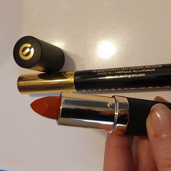 Elizabeth Grant CORAL GLOW lip Stain And Moisture Stick Lipstick - Picture 2 of 5